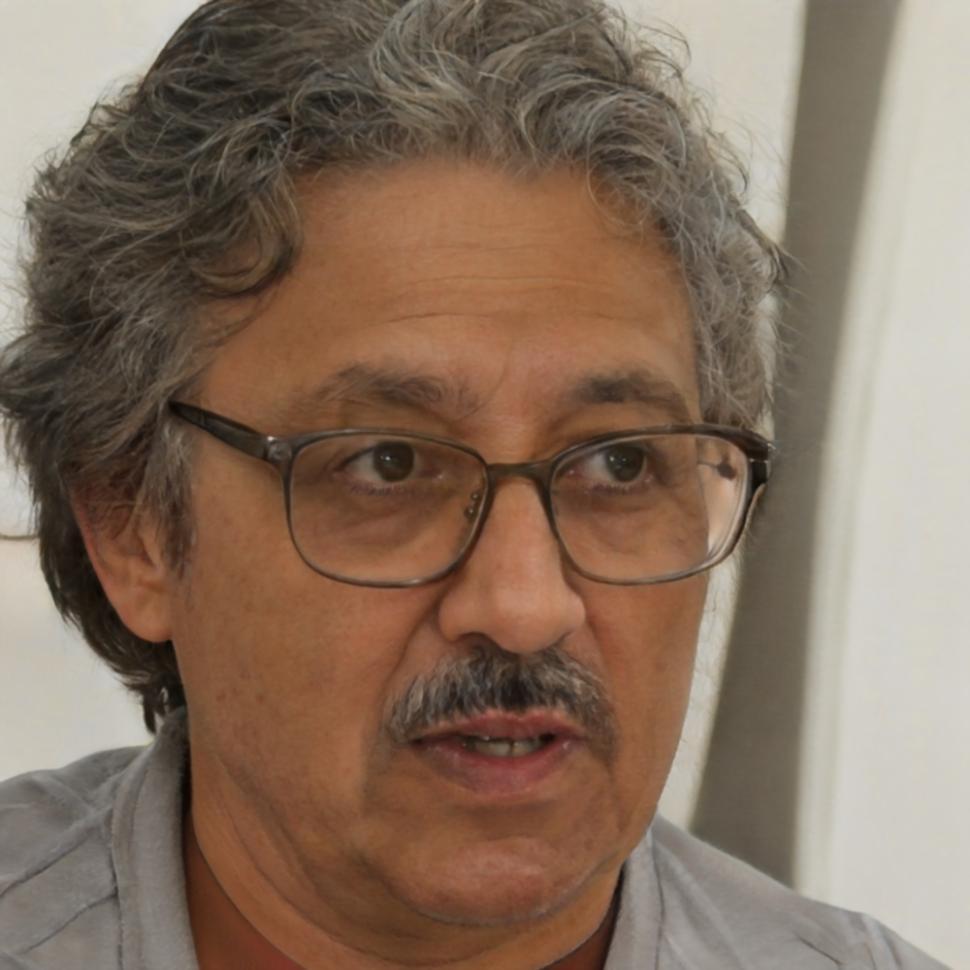 Finanzberater Tobias Zimmermann beim Beratungsgespräch